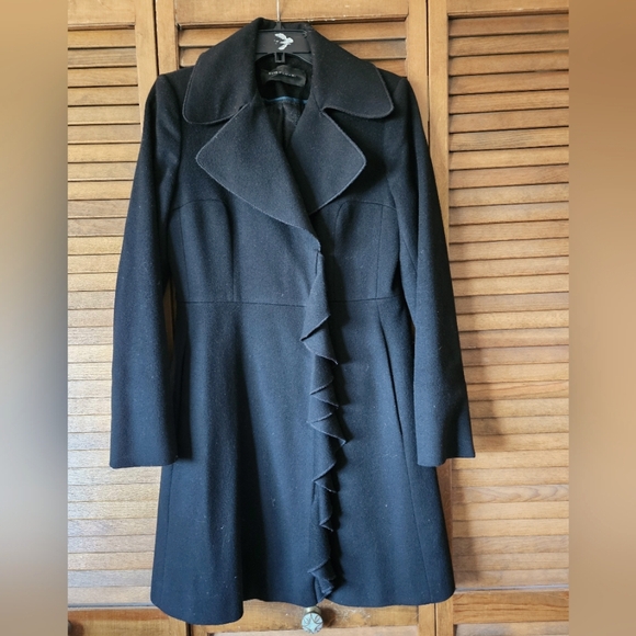 Elie Tahari Elegant Black Ruffle Coat - Picture 1 of 3